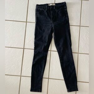 True skinny black jeans